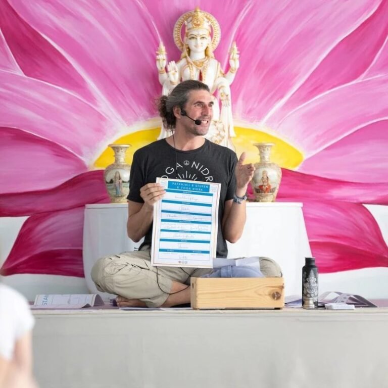Yoga Nidra mit Marc Fenner